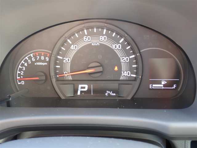 スズキ エブリイ PA リミテッド 千葉県 2025(令7)年 0.1千km スペリアホワイト ハロゲンヘッドライト/アイドリングストップ/横滑り防止装置/盗難防止装置/衝突軽減システム/後方コーナーセンサー/ABS/パワステ/パワーウィンドウ/エアバッグ/スマートキー/スペアキー