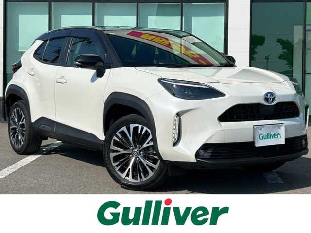 トヨタ ヤリスクロス ハイブリッド G 和歌山県 2022(令4)年 2.5万km ブラックマイカ/ホワイトパールクリスタルシャイン 2トーン 純正８インチナビ/バックカメラ/フルセグTV/(BT/AppleCarPlay/AndroidAuto)/プリクラッシュセーフティー/ブラインドスポットモニター/レーダークルーズコントロール/レーンディパーチャーアラート/コーナーセンサー/電子パーキング/オートホールド/ビルトインETC２．０/純正１８インチアルミホイール/LEDヘッドライト/フォグランプ/オートライト/オートマチックハイビーム