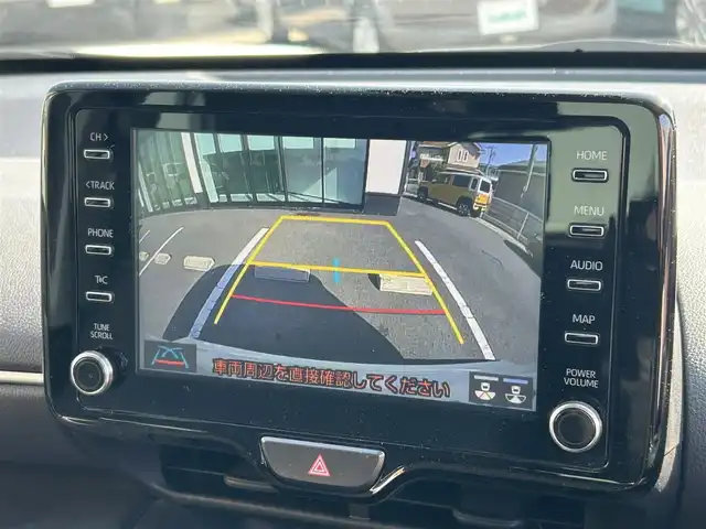 トヨタ ヤリスクロス ハイブリッド G 和歌山県 2022(令4)年 2.5万km ブラックマイカ/ホワイトパールクリスタルシャイン 2トーン 純正８インチナビ/バックカメラ/フルセグTV/(BT/AppleCarPlay/AndroidAuto)/プリクラッシュセーフティー/ブラインドスポットモニター/レーダークルーズコントロール/レーンディパーチャーアラート/コーナーセンサー/電子パーキング/オートホールド/ビルトインETC２．０/純正１８インチアルミホイール/LEDヘッドライト/フォグランプ/オートライト/オートマチックハイビーム