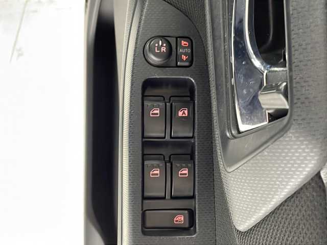 ダイハツ ムーヴ X リミテッド 福岡県 2022(令4)年 5.1万km ブライトシルバーメタリック ・Bカメラ/・Bluetooth/・シートヒーター/・社外ナビ/・AM/FM/・プッシュスタート/・ETC/・CD/DVD