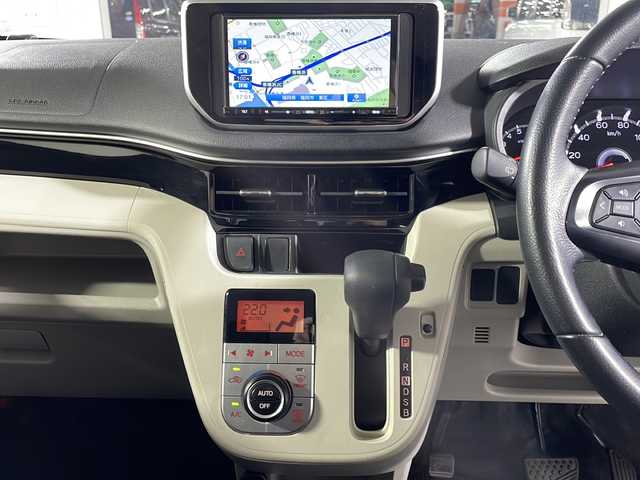 ダイハツ ムーヴ X リミテッド 福岡県 2022(令4)年 5.1万km ブライトシルバーメタリック ・Bカメラ/・Bluetooth/・シートヒーター/・社外ナビ/・AM/FM/・プッシュスタート/・ETC/・CD/DVD