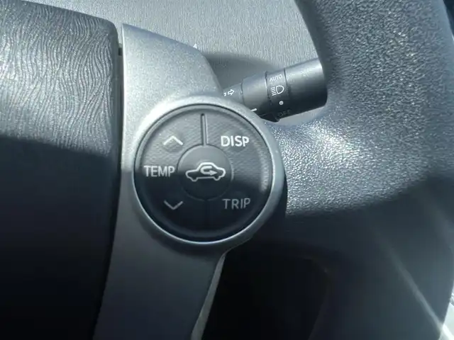 トヨタ プリウス α S 熊本県 2014(平26)年 9.4万km ホワイトパールクリスタルシャイン (株)IDOMが運営する【じしゃロン熊本店】の自社ローン専用車両になりますこちらは現金またはオートローンご利用時の価格です。自社ローンご希望の方は別途その旨お申付け下さい/社外ナビ（ワンセグＴＶ　ＣＤ　ＢＴ）　/バックカメラ　/アイドリングストップ　/ステアリングスイッチ　/ＥＴＣ　/Ｗ＋サイドエアバッグ　/カーテンエアバッグ　/プッシュスタート　/スマートキー　/電動格納ミラー
