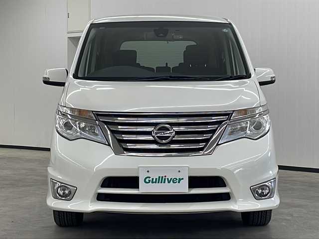日産 セレナ ハイウェイスター Vセレ +Safty 長崎県 2014(平26)年 7万km ブリリアントホワイトパール カロッツェリア８インチナビ（ＡＶＩＣ－ＣＬ９１０）/（フルセグテレビ/CD/ＤＶＤ/Bluetooth）/バックカメラ/クルーズコントロール/両側パワースライドドア/衝突軽減ブレーキ/横滑り防止装置/ETC/ドライブレコーダー/社外15インチアルミホイール/純正フロアマット/レーンディパーチャーアラート/シートバックテーブル/リアサンシェード/フォグライト/黒革ハンドル/電動ウィンカーミラー/電動格納ミラー/ドアバイザー/プッシュスタート