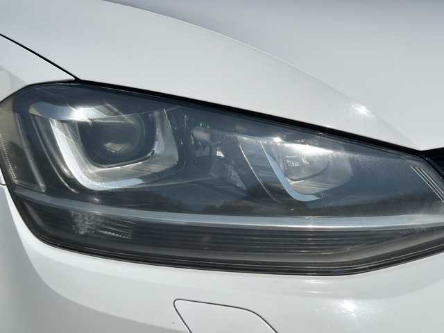 フォルクスワーゲン ゴルフ TSI コンフォートライン BM 埼玉県 2014(平26)年 12.9万km パール ワンセグテレビ/バックカメラ/ETC/運転席エアバッグ	/助手席エアバッグ	/サイドエアバッグ	/ABS(アンチロックブレーキ)/ブレーキアシスト/EBD（電子制動力配分装置）/盗難防止システム/エアコン	フルオート/パワーウィンドウ	/集中ドアロック	/ステアリングテレスコピック機構	/ステアリングチルト機構/本革巻きステアリング/分割可倒式リアシート/UVカットガラス