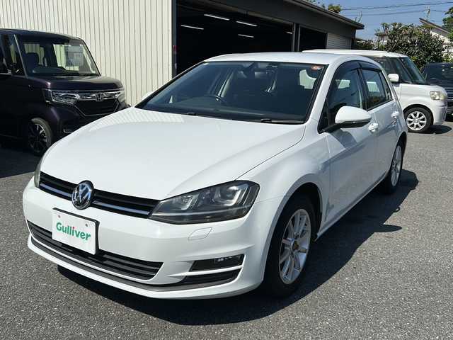 フォルクスワーゲン ゴルフ TSI コンフォートライン BM 埼玉県 2014(平26)年 12.9万km パール ワンセグテレビ/バックカメラ/ETC/運転席エアバッグ	/助手席エアバッグ	/サイドエアバッグ	/ABS(アンチロックブレーキ)/ブレーキアシスト/EBD（電子制動力配分装置）/盗難防止システム/エアコン	フルオート/パワーウィンドウ	/集中ドアロック	/ステアリングテレスコピック機構	/ステアリングチルト機構/本革巻きステアリング/分割可倒式リアシート/UVカットガラス