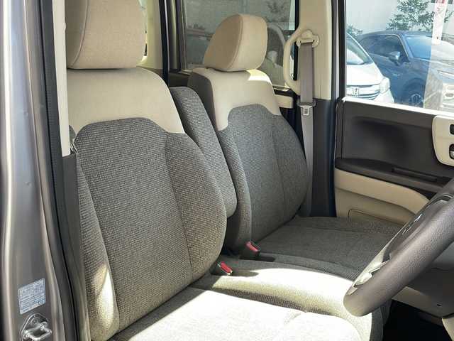 ホンダ Ｎ ＢＯＸ G L ホンダセンシング 兵庫県 2018(平30)年 3.6万km ルナシルバーM HondaSENSING（衝突被害軽減システム）/社外SDナビ/ Bluetooth/USB/iPod/DVD/AM/FM/バックカメラ/純正ビルトインETC/ワンセグテレビ（走行中視聴可能）/片側パワースライドドア/ベンチシート/フルフラットシート/アイドリングストップ/アダプティブクルーズコントロール/アンチロック・ブレーキ・システム/レーンキープアシスト/後方コーナーセンサー/盗難防止装置/横滑り防止装置/純正フロアマット/スマートキー/エアバッグ（W）/オートマチックハイビーム/パワーステアリング/パワーウィンドウ/保証書/取扱説明書