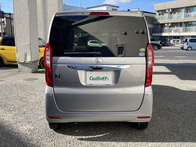 ホンダ Ｎ ＢＯＸ G L ホンダセンシング 兵庫県 2018(平30)年 3.6万km ルナシルバーM HondaSENSING（衝突被害軽減システム）/社外SDナビ/ Bluetooth/USB/iPod/DVD/AM/FM/バックカメラ/純正ビルトインETC/ワンセグテレビ（走行中視聴可能）/片側パワースライドドア/ベンチシート/フルフラットシート/アイドリングストップ/アダプティブクルーズコントロール/アンチロック・ブレーキ・システム/レーンキープアシスト/後方コーナーセンサー/盗難防止装置/横滑り防止装置/純正フロアマット/スマートキー/エアバッグ（W）/オートマチックハイビーム/パワーステアリング/パワーウィンドウ/保証書/取扱説明書