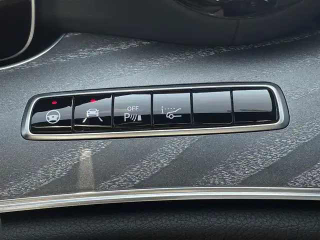 メルセデス・ベンツ ＣＬＳ４５０ 4マチック スポーツ 東京都 2018(平30)年 4.1万km ダイヤモンドホワイト エクスクルーシブパッケージ/サンルーフ/Burmesterサウンド/360°カメラ/ヘッドアップディスプレイ/アダプティブクルーズコントロール/純正ナビ/Bluetooth/フルセグTV/Apple Car Play/ESP/アクティブブレーキアシスト/レーンキープアシスト/パークアシスト/エアサス/D/N席パワーシート（メモリ機能付）/全席シートヒーター/D/N席シートベンチレーション/パワーバックドア/パドルシフト/パヒュームアトマイザー/ETC2.0/ブラックレザーシート