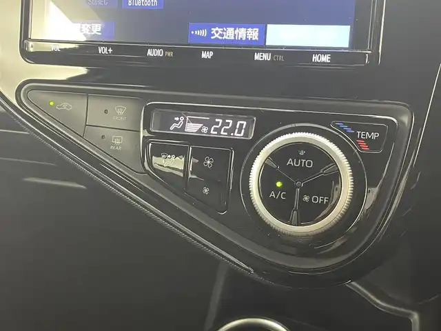 トヨタ アクア クロスオーバー グラム 埼玉県 2018(平30)年 4.4万km ホワイトパールクリスタルシャイン 純正9インチナビ Bluetooth フルセグTV バックカメラ ハーフレザーシート オートハイビーム コーナーセンサー 衝突軽減ブレーキ スマートキー ルーフレール ドライブレコーダー ETC