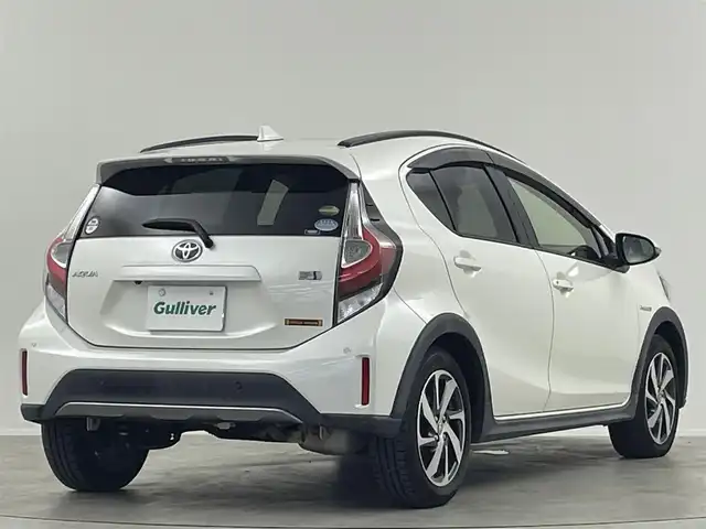 トヨタ アクア クロスオーバー グラム 埼玉県 2018(平30)年 4.4万km ホワイトパールクリスタルシャイン 純正9インチナビ Bluetooth フルセグTV バックカメラ ハーフレザーシート オートハイビーム コーナーセンサー 衝突軽減ブレーキ スマートキー ルーフレール ドライブレコーダー ETC