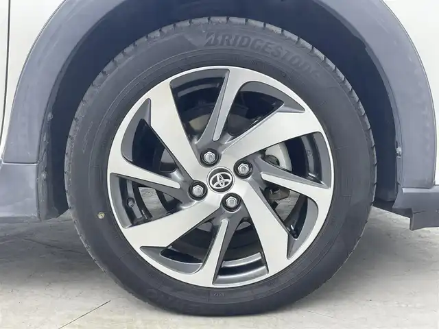トヨタ アクア クロスオーバー グラム 埼玉県 2018(平30)年 4.4万km ホワイトパールクリスタルシャイン 純正9インチナビ Bluetooth フルセグTV バックカメラ ハーフレザーシート オートハイビーム コーナーセンサー 衝突軽減ブレーキ スマートキー ルーフレール ドライブレコーダー ETC