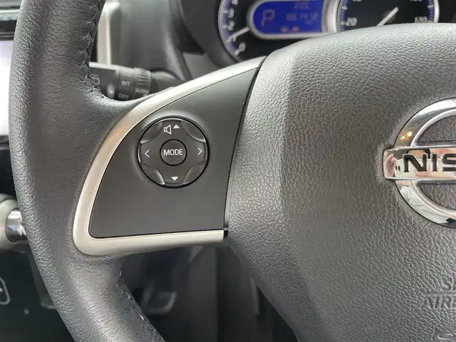 日産 デイズ ハイウェイスターX 三重県 2018(平30)年 6.2万km ホワイトパール 登録時61411km/禁煙車/純正ナビ/（AM/FM/TV/Bluetooth）/フルセグTV/アラウンドビューモニター/アイドリングストップ/純正ドライブレコーダー/プッシュスタート/衝突軽減システム/スペアキー