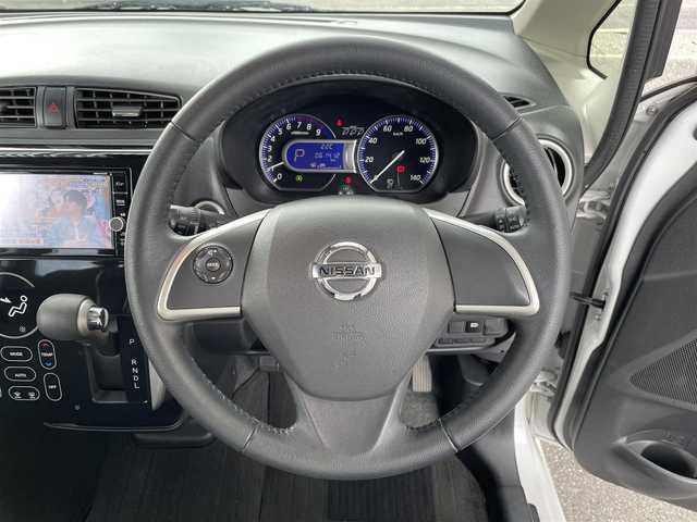 日産 デイズ ハイウェイスターX 三重県 2018(平30)年 6.2万km ホワイトパール 登録時61411km/禁煙車/純正ナビ/（AM/FM/TV/Bluetooth）/フルセグTV/アラウンドビューモニター/アイドリングストップ/純正ドライブレコーダー/プッシュスタート/衝突軽減システム/スペアキー