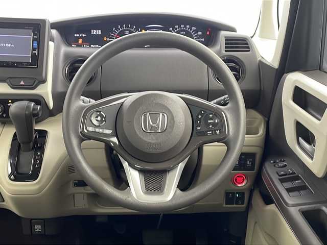 ホンダ Ｎ ＢＯＸ G EX ホンダセンシング 栃木県 2018(平30)年 5.5万km ブリティッシュグリーンP 禁煙車/ホンダセンシング/・衝突軽減ブレーキ/・誤発進抑制機能/・アダプティブクルーズコントロール/・車線維持支援システム/・路外逸脱抑制機能/・先行車発進お知らせ機能/・標識認識機能/純正ナビ/（CD/DVD/BT/TV/FM/AM/USB)/オートライト/オーエアコン/USB入力端子/両側パワースライドドア/スマートキー/プッシュスタート/ETC