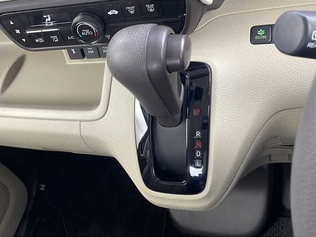 ホンダ Ｎ ＢＯＸ G EX ホンダセンシング 栃木県 2018(平30)年 5.5万km ブリティッシュグリーンP 禁煙車/ホンダセンシング/・衝突軽減ブレーキ/・誤発進抑制機能/・アダプティブクルーズコントロール/・車線維持支援システム/・路外逸脱抑制機能/・先行車発進お知らせ機能/・標識認識機能/純正ナビ/（CD/DVD/BT/TV/FM/AM/USB)/オートライト/オーエアコン/USB入力端子/両側パワースライドドア/スマートキー/プッシュスタート/ETC