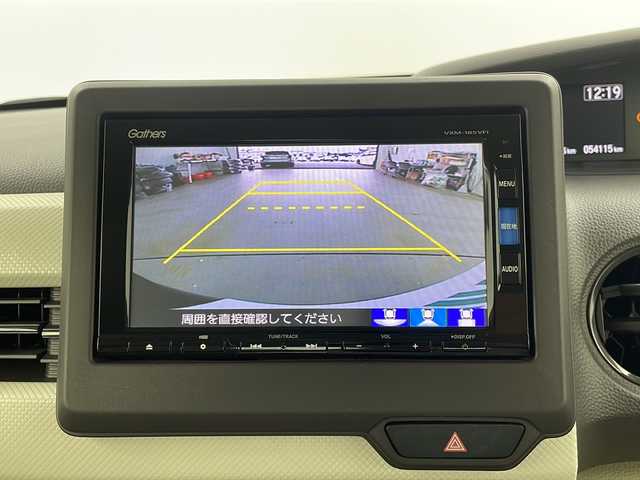 ホンダ Ｎ ＢＯＸ G EX ホンダセンシング 栃木県 2018(平30)年 5.5万km ブリティッシュグリーンP 禁煙車/ホンダセンシング/・衝突軽減ブレーキ/・誤発進抑制機能/・アダプティブクルーズコントロール/・車線維持支援システム/・路外逸脱抑制機能/・先行車発進お知らせ機能/・標識認識機能/純正ナビ/（CD/DVD/BT/TV/FM/AM/USB)/オートライト/オーエアコン/USB入力端子/両側パワースライドドア/スマートキー/プッシュスタート/ETC