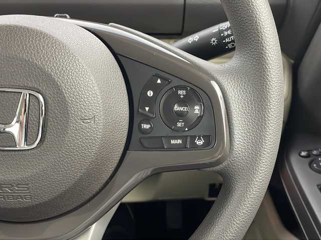 ホンダ Ｎ ＢＯＸ G EX ホンダセンシング 栃木県 2018(平30)年 5.5万km ブリティッシュグリーンP 禁煙車/ホンダセンシング/・衝突軽減ブレーキ/・誤発進抑制機能/・アダプティブクルーズコントロール/・車線維持支援システム/・路外逸脱抑制機能/・先行車発進お知らせ機能/・標識認識機能/純正ナビ/（CD/DVD/BT/TV/FM/AM/USB)/オートライト/オーエアコン/USB入力端子/両側パワースライドドア/スマートキー/プッシュスタート/ETC