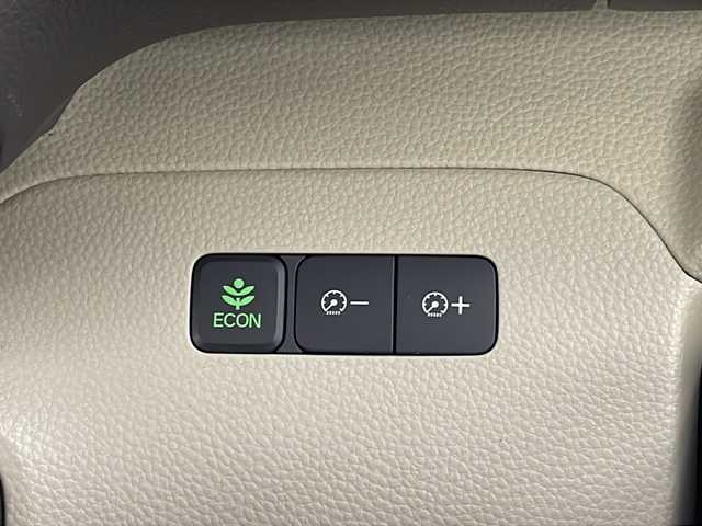 ホンダ Ｎ ＢＯＸ G EX ホンダセンシング 栃木県 2018(平30)年 5.5万km ブリティッシュグリーンP 禁煙車/ホンダセンシング/・衝突軽減ブレーキ/・誤発進抑制機能/・アダプティブクルーズコントロール/・車線維持支援システム/・路外逸脱抑制機能/・先行車発進お知らせ機能/・標識認識機能/純正ナビ/（CD/DVD/BT/TV/FM/AM/USB)/オートライト/オーエアコン/USB入力端子/両側パワースライドドア/スマートキー/プッシュスタート/ETC