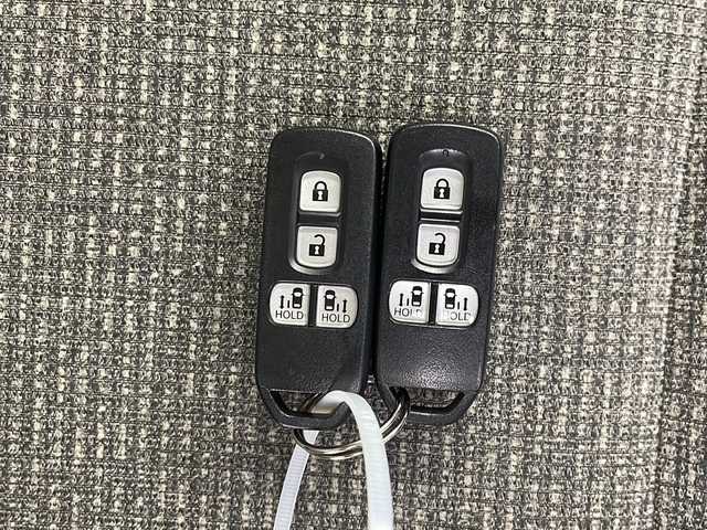 ホンダ Ｎ ＢＯＸ G EX ホンダセンシング 栃木県 2018(平30)年 5.5万km ブリティッシュグリーンP 禁煙車/ホンダセンシング/・衝突軽減ブレーキ/・誤発進抑制機能/・アダプティブクルーズコントロール/・車線維持支援システム/・路外逸脱抑制機能/・先行車発進お知らせ機能/・標識認識機能/純正ナビ/（CD/DVD/BT/TV/FM/AM/USB)/オートライト/オーエアコン/USB入力端子/両側パワースライドドア/スマートキー/プッシュスタート/ETC