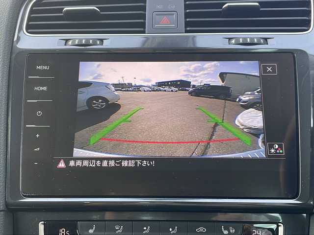 フォルクスワーゲン ゴルフ オールトラック TSI 4モーション 道北・旭川 2017(平29)年 8.6万km シルバー /4WD//禁煙車//純正ナビ CD/SD/DVD/BT/AUX/ワンセグ/USB//横滑り防止//革巻きステアリング//ハンドルヒーター//パドルシフト//ステアリングスイッチ//オートライト//LEDライト//フォグランプ//リアフォグランプ//ヘッドライトウォッシャー//前席シートヒーター//アイドリングストップ//ETC2.0//純正フロアマット//ドアバイザー//ルーフレール//ミラーウィンカー//電動格納ミラー//ドライブレコーダー//ホイール付き冬タイヤ積込