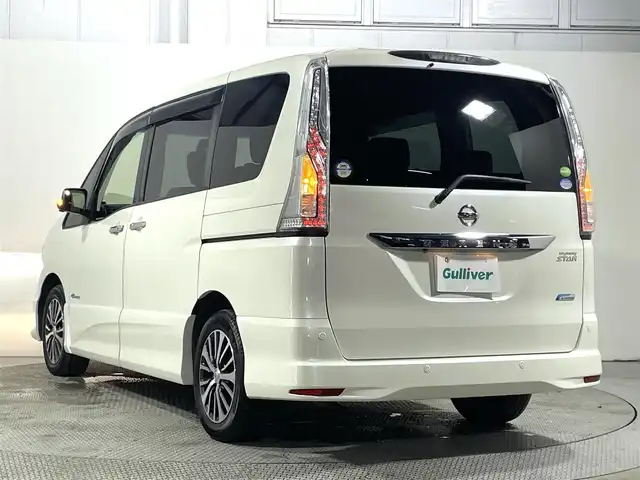 日産 セレナ ハイウェイスター Vセレ+SaftyⅡ 大阪府 2016(平28)年 5.9万km ブリリアントホワイトパール 純正ナビ（フルセグTV/DVD/CD/Bluetooth） 衝突軽減B レーンアシスト ３６０カメラ 両側パワースライドドア クルーズコントロール クリアランスソナー リアオートエアコン ETC ドラレコ LEDライト オートライト プッシュスタート スマートキー