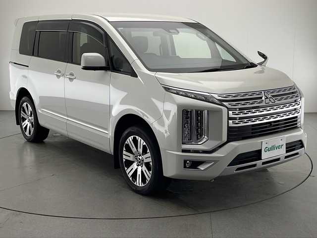 三菱 デリカＤ：５ G パワーパッケージ 宮崎県 2021(令3)年 3.6万km ウォームホワイトパール ワンオーナー/e-Assist/〇衝突軽減被害軽減ブレーキシステム（FCM)/〇車線逸脱警報システム（LDW）/〇レーダークルーズコントロールシステム（ACC)/〇オートマチックハイビーム（AHB）/〇誤発進抑制機能/純正10.1インチナビ/フルセグTV/CD/DVD/Bluetooth/HDMI/バックカメラ/両側パワースライドドア/パワーシート/シートヒーター/ステアリングヒーター/パドルシフト/電動リアゲート/純正18インチAW/LEDヘッドライト/アイドリングストップ/スマートキー×2/保証書/取扱説明書