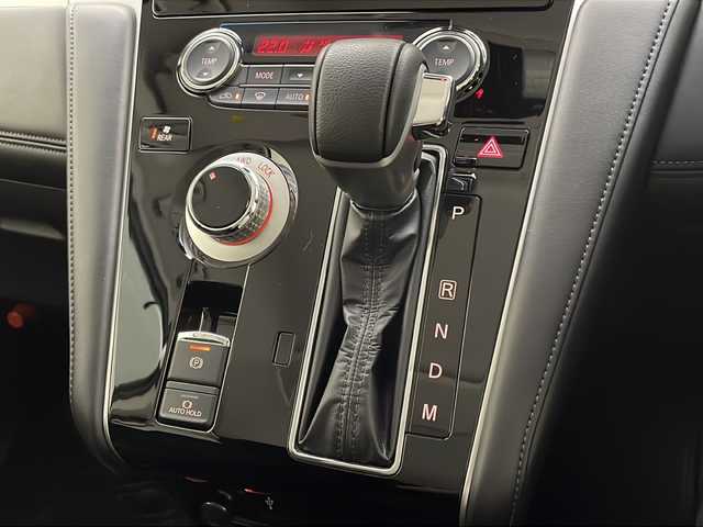 三菱 デリカＤ：５ G パワーパッケージ 宮崎県 2021(令3)年 3.6万km ウォームホワイトパール ワンオーナー/e-Assist/〇衝突軽減被害軽減ブレーキシステム（FCM)/〇車線逸脱警報システム（LDW）/〇レーダークルーズコントロールシステム（ACC)/〇オートマチックハイビーム（AHB）/〇誤発進抑制機能/純正10.1インチナビ/フルセグTV/CD/DVD/Bluetooth/HDMI/バックカメラ/両側パワースライドドア/パワーシート/シートヒーター/ステアリングヒーター/パドルシフト/電動リアゲート/純正18インチAW/LEDヘッドライト/アイドリングストップ/スマートキー×2/保証書/取扱説明書