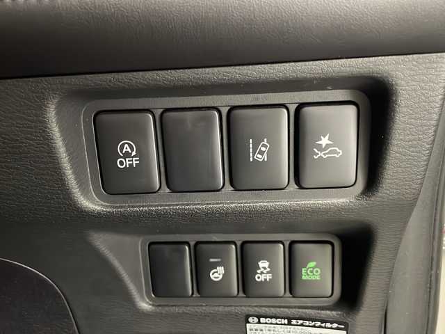 三菱 デリカＤ：５ G パワーパッケージ 宮崎県 2021(令3)年 3.6万km ウォームホワイトパール ワンオーナー/e-Assist/〇衝突軽減被害軽減ブレーキシステム（FCM)/〇車線逸脱警報システム（LDW）/〇レーダークルーズコントロールシステム（ACC)/〇オートマチックハイビーム（AHB）/〇誤発進抑制機能/純正10.1インチナビ/フルセグTV/CD/DVD/Bluetooth/HDMI/バックカメラ/両側パワースライドドア/パワーシート/シートヒーター/ステアリングヒーター/パドルシフト/電動リアゲート/純正18インチAW/LEDヘッドライト/アイドリングストップ/スマートキー×2/保証書/取扱説明書