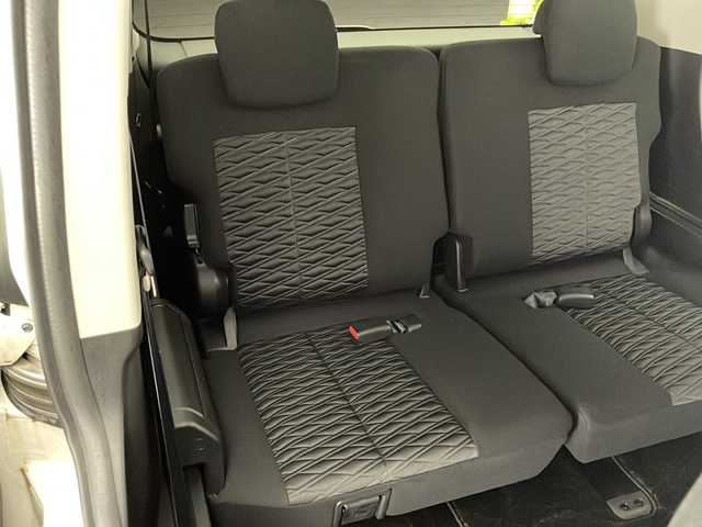 三菱 デリカＤ：５ G パワーパッケージ 宮崎県 2021(令3)年 3.6万km ウォームホワイトパール ワンオーナー/e-Assist/〇衝突軽減被害軽減ブレーキシステム（FCM)/〇車線逸脱警報システム（LDW）/〇レーダークルーズコントロールシステム（ACC)/〇オートマチックハイビーム（AHB）/〇誤発進抑制機能/純正10.1インチナビ/フルセグTV/CD/DVD/Bluetooth/HDMI/バックカメラ/両側パワースライドドア/パワーシート/シートヒーター/ステアリングヒーター/パドルシフト/電動リアゲート/純正18インチAW/LEDヘッドライト/アイドリングストップ/スマートキー×2/保証書/取扱説明書