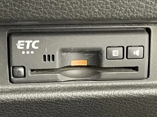 スズキ スペーシア ギア HYBRID XZ 千葉県 2020(令2)年 5万km クールカーキパールメタリック/ガンメタリック2トーン 禁煙車　/衝突軽減システム　/純正８型ナビ　/　　フルセグＴＶ　ＢＴ　ＣＤ　ＤＶＤ　/両側電動スライドドア　/ＥＴＣ　/シートヒーター　/車線逸脱警報　/コーナーセンサー　/追従クルーズコントロール　/ＬＥＤヘッドライト/プッシュスタート/スマートキー/ステアリングリモコン