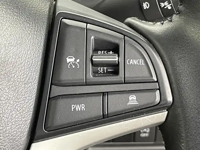 スズキ スペーシア ギア HYBRID XZ 千葉県 2020(令2)年 5万km クールカーキパールメタリック/ガンメタリック2トーン 禁煙車　/衝突軽減システム　/純正８型ナビ　/　　フルセグＴＶ　ＢＴ　ＣＤ　ＤＶＤ　/両側電動スライドドア　/ＥＴＣ　/シートヒーター　/車線逸脱警報　/コーナーセンサー　/追従クルーズコントロール　/ＬＥＤヘッドライト/プッシュスタート/スマートキー/ステアリングリモコン