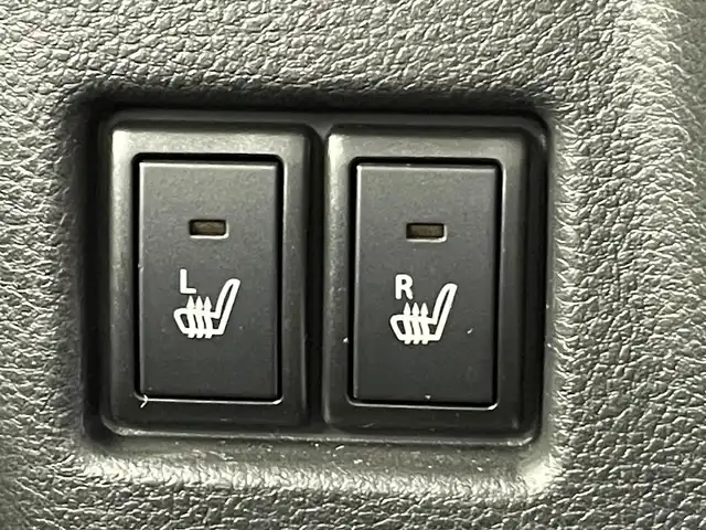 スズキ スペーシア ギア HYBRID XZ 千葉県 2020(令2)年 5万km クールカーキパールメタリック/ガンメタリック2トーン 禁煙車　/衝突軽減システム　/純正８型ナビ　/　　フルセグＴＶ　ＢＴ　ＣＤ　ＤＶＤ　/両側電動スライドドア　/ＥＴＣ　/シートヒーター　/車線逸脱警報　/コーナーセンサー　/追従クルーズコントロール　/ＬＥＤヘッドライト/プッシュスタート/スマートキー/ステアリングリモコン