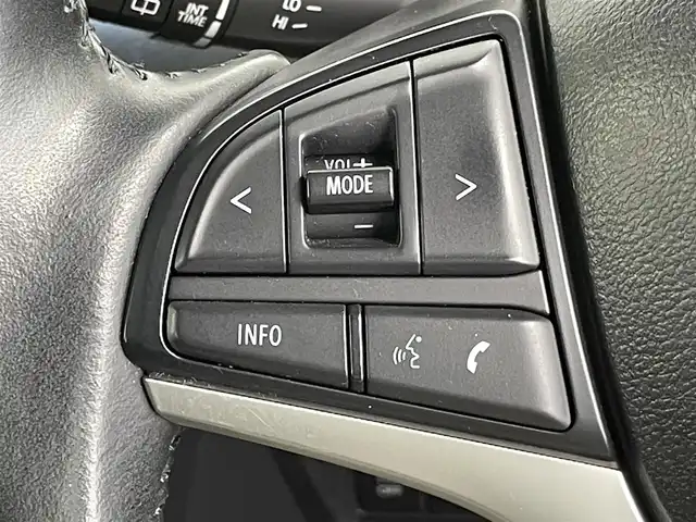 スズキ スペーシア ギア HYBRID XZ 千葉県 2020(令2)年 5万km クールカーキパールメタリック/ガンメタリック2トーン 禁煙車　/衝突軽減システム　/純正８型ナビ　/　　フルセグＴＶ　ＢＴ　ＣＤ　ＤＶＤ　/両側電動スライドドア　/ＥＴＣ　/シートヒーター　/車線逸脱警報　/コーナーセンサー　/追従クルーズコントロール　/ＬＥＤヘッドライト/プッシュスタート/スマートキー/ステアリングリモコン