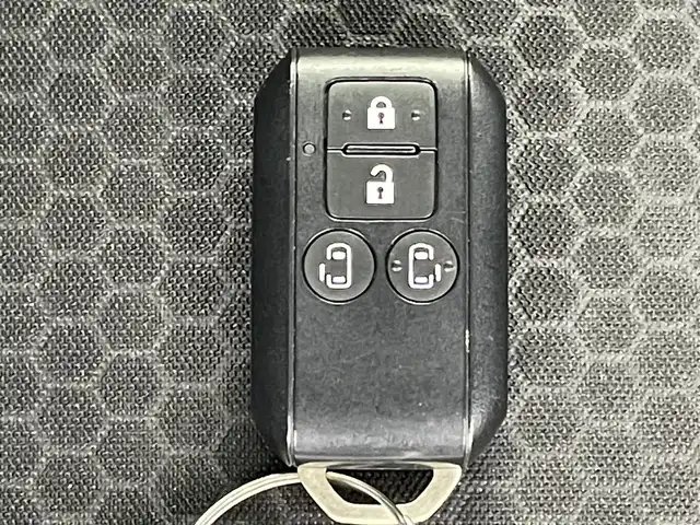 スズキ スペーシア ギア HYBRID XZ 千葉県 2020(令2)年 5万km クールカーキパールメタリック/ガンメタリック2トーン 禁煙車　/衝突軽減システム　/純正８型ナビ　/　　フルセグＴＶ　ＢＴ　ＣＤ　ＤＶＤ　/両側電動スライドドア　/ＥＴＣ　/シートヒーター　/車線逸脱警報　/コーナーセンサー　/追従クルーズコントロール　/ＬＥＤヘッドライト/プッシュスタート/スマートキー/ステアリングリモコン