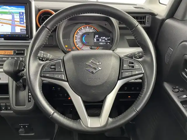 スズキ スペーシア ギア HYBRID XZ 千葉県 2020(令2)年 5万km クールカーキパールメタリック/ガンメタリック2トーン 禁煙車　/衝突軽減システム　/純正８型ナビ　/　　フルセグＴＶ　ＢＴ　ＣＤ　ＤＶＤ　/両側電動スライドドア　/ＥＴＣ　/シートヒーター　/車線逸脱警報　/コーナーセンサー　/追従クルーズコントロール　/ＬＥＤヘッドライト/プッシュスタート/スマートキー/ステアリングリモコン