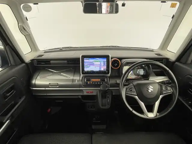 スズキ スペーシア ギア HYBRID XZ 千葉県 2020(令2)年 5万km クールカーキパールメタリック/ガンメタリック2トーン 禁煙車　/衝突軽減システム　/純正８型ナビ　/　　フルセグＴＶ　ＢＴ　ＣＤ　ＤＶＤ　/両側電動スライドドア　/ＥＴＣ　/シートヒーター　/車線逸脱警報　/コーナーセンサー　/追従クルーズコントロール　/ＬＥＤヘッドライト/プッシュスタート/スマートキー/ステアリングリモコン