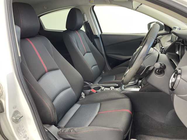 マツダ デミオ XD ツーリング 岐阜県 2014(平26)年 5.4万km スノーフレイクホワイトパールマイカ 純正ナビ/AM FM CD DVD BT USB AUX/バックカメラ　/クルーズコントロール/ヘッドップディスプレイ/ステアリングスイッチ/パドルシフト/AAC/純正フロアマット/純正AW/LEDオートライト/アイドリングストップ/横滑り防止/純正サイドバイザー/トノカバー