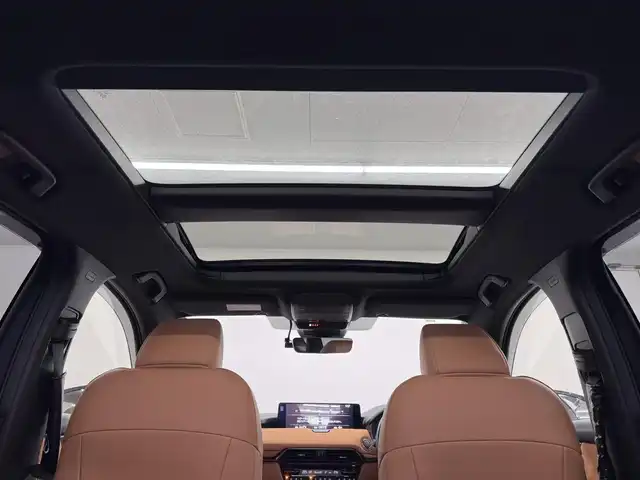 マツダ ＣＸ－６０ XD HV プレミアムスポーツ 三重県 2023(令5)年 2万km ロジウムホワイトプレミアムメタリック ディーゼルターボ・マイルドハイブリッド/4WD/MTモード付8AT/12.3インチナビ/（FM/AM/Bluetooth/USB/CarPlay/AndroidAuto/TV/HDMI）/360°ビュー・モニター/BOSEサウンドシステム（12スピーカー）/ドライブレコーダー前後/i-ACTIVSENSE/・スマートブレーキサポート/・レーダークルーズコントロール/・クルージング&トラフィックサポート/・ドライバー異常時対応システム/・ドライバーモニタリング/・レーンキープアシストシステム/・ブラインドスポットモニタリング/・クロストラフィックアラート（前後）/・パーキングセンサー（前後）/・ヒルディセントコントロール/・【DOP】ドライビングサポートプラス（急アクセル加速抑制機能）/など/装備/・パノラマサンルーフ/・茶革シート/・シートヒーター（D/N/2nd左右）＆ベンチレーション（D/N）/・ステアリングヒーター/・10wayパワーシート（Dメモリー付/N）/・ハンズフリーパワーリフトゲート/・ドライバーパーソナライズ/・アクティブドライビングディスプレイ/・150W電源/・ワイヤレス充電/・左右独立オートエアコン/・純正20inAW/・スマートキーx2＋DSP用x1/など