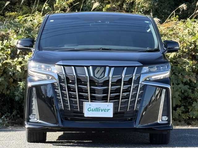 トヨタ アルファード S タイプゴールドⅢ 大分県 2022(令4)年 2.3万km ブラック 両側パワースライドドア /純正メモリーナビ/バックカメラ/フルセグ /Bluetooth/CD/DVDデッキ/ハーフレザーシート/ビルトインETC/オットマンシート/前後クリアランスソナー/純正3眼LEDヘッドライト/シーケンシャルウインカー/アダプティブクルーズコントロール/レーンキープアシスト/スマートキー/エンジンプッシュスタート/純正18インチアルミホイール