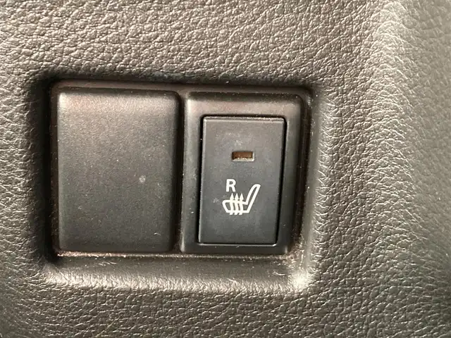 スズキ スペーシア カスタム HYBRID XS 静岡県 2018(平30)年 9.3万km ブルーイッシュブラックパール3 (株)IDOMが運営する【じしゃロン焼津店】の自社ローン対象車両になります。こちらは現金ご利用時の価格です。/自社ローンご希望の方は別途その旨お申付け下さい。　/社外ＳＤナビ/（フルセグＴＶ/Ｂｌｕｅｔｏｏｔｈ接続/ＣＤ/ＤＶＤ）/両側パワースライドドア/衝突軽減ブレーキ/バックカメラ/運転席シートヒーター/ＥＴＣ/ＬＥＤヘッドライト/オートライト/プッシュスタート＆スマートキー