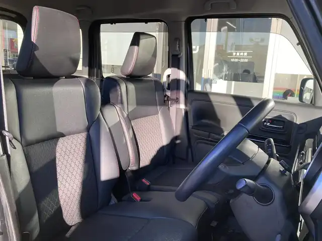 スズキ スペーシア カスタム HYBRID XS 静岡県 2018(平30)年 9.3万km ブルーイッシュブラックパール3 (株)IDOMが運営する【じしゃロン焼津店】の自社ローン対象車両になります。こちらは現金ご利用時の価格です。/自社ローンご希望の方は別途その旨お申付け下さい。　/社外ＳＤナビ/（フルセグＴＶ/Ｂｌｕｅｔｏｏｔｈ接続/ＣＤ/ＤＶＤ）/両側パワースライドドア/衝突軽減ブレーキ/バックカメラ/運転席シートヒーター/ＥＴＣ/ＬＥＤヘッドライト/オートライト/プッシュスタート＆スマートキー