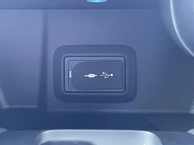 トヨタ ハリアー Z 愛媛県 2021(令3)年 1.6万km ブラック 純正12.3インチナビ/（Bluetooth/フルセグテレビ/メモリナビ）/全方位カメラ/ＥＴＣ２．０/パワーシート/電動リアゲート/アダプティブクルーズコントロール/コーナーセンサー/ABS/横滑り防止装置/レーンキープアシスト/盗難防止装置/衝突被害軽減システム/オートライト/ＬＥＤヘッドライト/純正アルミホイール19インチ/純正フロアマット/スマートキー/スペアキー