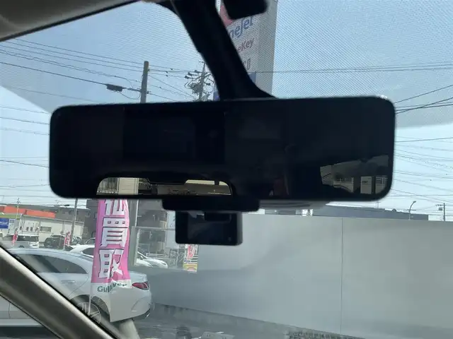 日産 セレナ ハイウェイスターVセレクションⅡ 愛知県 2019(平31)年 8.4万km ブリリアントホワイトパール セーフティパックB /プロパイロット　/LDW /クリアランスソナー　/後席モニター　/パーキングアシスト　/アラウンドビュー　/デジタルインナーミラー　/ハンズフリー両側パワースライドドア　/LEDヘッド　/ステアリングスイッチ　/インテリジェントキー　/スペアキー