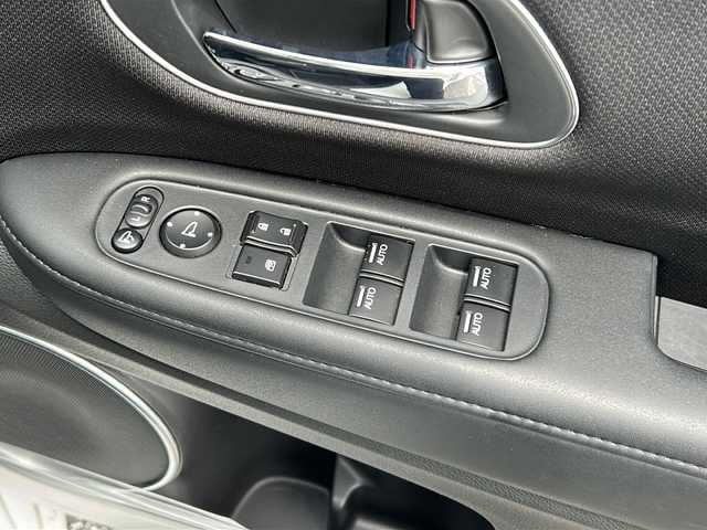 ホンダ ヴェゼル ハイブリッド Z ホンダセンシング 千葉県 2020(令2)年 5.5万km プラチナホワイトパール ナビVXM-204VFi バックカメラ ナビ連動ドラレコ レーダークルーズ ETC シートヒーター パドルシフト ホンダセンシング スマートキー プッシュスタート LEDライト オートライト 17AW