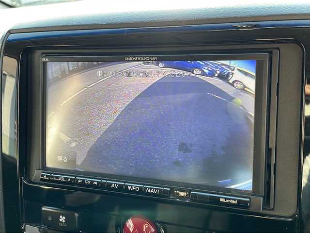 三菱 デリカＤ：５ D－Power package 新潟県 2015(平27)年 12.2万km ディープシーグリーンマイカ ワンオーナー/4WD/禁煙車/純正ディーラーオプションナビ/（ワンセグTV/DVD/AUX/BT/USB）/バックカメラ/前後ドライブレコーダー/ステアリングスイッチ/パドルシフト/マルチインフォメーションディスプレイ/ドライブモードセレクター/シートヒーター(D/N)/純正ドアバイザー/純正フロントグリル(車載)/両側パワースライドドア/オートリトラクタブルウィンカーミラー/純正オートHIDヘッドライト/フロントフォグライト/サイドアンダーミラー/スペアキー×1/ビルトインETC/保証書/取扱説明書/説明書