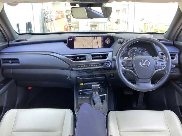 レクサス ＵＸ 250h アーバンエレガンス 富山県 2021(令3)年 2.8万km グラファイトブラックガラスフレーク 純正HDDナビ/フルセグ/サンルーフ/ガラスルーフ/プリクラッシュセーフティ/全方位カメラ/禁煙車/バックカメラ/コーナーセンサー/ETC2.0/ブラインドスポットモニター/電動リアゲート/LEDヘッドライト/レーダークルーズコントロール/パワーシート/パドルシフト/スマートキー/シートヒーター/純正アルミ/純正オーディオ/ウィンカーミラー/電動格納ミラー/プッシュスタート