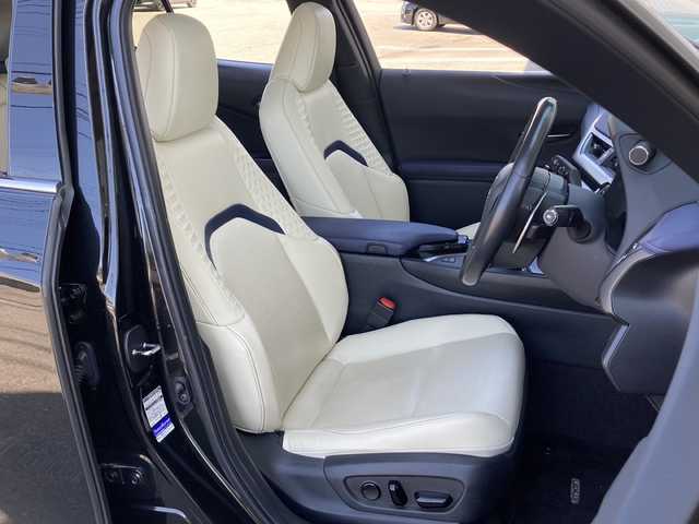 レクサス ＵＸ 250h アーバンエレガンス 富山県 2021(令3)年 2.8万km グラファイトブラックガラスフレーク 純正HDDナビ/フルセグ/サンルーフ/ガラスルーフ/プリクラッシュセーフティ/全方位カメラ/禁煙車/バックカメラ/コーナーセンサー/ETC2.0/ブラインドスポットモニター/電動リアゲート/LEDヘッドライト/レーダークルーズコントロール/パワーシート/パドルシフト/スマートキー/シートヒーター/純正アルミ/純正オーディオ/ウィンカーミラー/電動格納ミラー/プッシュスタート
