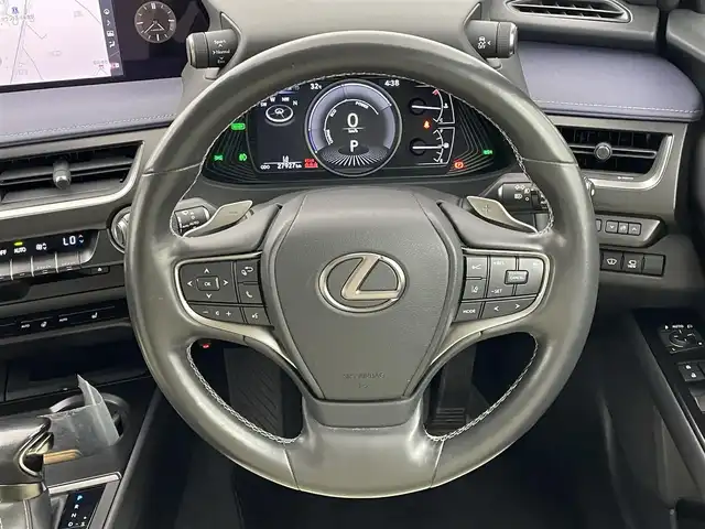 レクサス ＵＸ 250h アーバンエレガンス 埼玉県 2021(令3)年 2.8万km グラファイトブラックガラスフレーク 純正ナビ/フルセグ/サンルーフ/ガラスルーフ/プリクラッシュセーフティ/全方位カメラ/バックカメラ/コーナーセンサー/ETC2.0/ブラインドスポットモニター/電動リアゲート/LEDヘッドライト/レーダークルーズコントロール/パワーシート/パドルシフト/スマートキー/シートヒーター/純正アルミ/純正オーディオ/ウィンカーミラー/電動格納ミラー/プッシュスタート