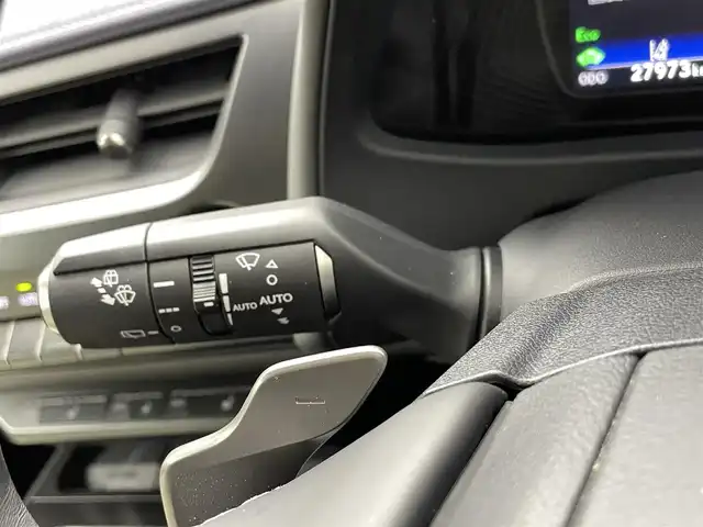 レクサス ＵＸ 250h アーバンエレガンス 熊本県 2021(令3)年 2.8万km グラファイトブラックガラスフレーク サンルーフ/純正ナビ（ApplCarPlay・AndroidAuto・CD・DVD・フルセグ・BT・USB）/パノラミックビュモニター/前後コーナーセンサー/ビルトインETC2.0/レクサスセーフティーシステム/・プリクラッシュセーフティ/・レーンキープアシスト/・ロードサインアシスト/・アダブティブクルーズコントロール/・オートハイビーム/・ブラインドスポットモニター/・リアクロストラフィックアラート/・駐車時支援パーキングサポートシステム/横滑り防止/パワーバックドア/前席シートヒーター/ステアリングヒーター/ヘッドアップディスプレイ/パドルシフト/電動パーキング/ブレーキホールド/レザーシート/純正フロアマット/純正１８インチAW/オートライト/LEDヘッドライト/フォグランプ/スマートキー/プッシュスタート