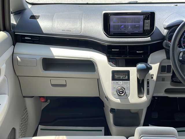 ダイハツ ムーヴ X SAⅢ 沖縄県 2018(平30)年 3.6万km ファイアークォーツレッドM 禁煙車　/純正ナビ　フルセグＴＶ　Bluetooth DVD再生可/バックカメラ　/前方ドライブレコーダー　/Ｄ席シートヒーター　/オートライト　/オートハイビーム　/ＬＥＤヘッドライト　/ＵＳＢ入力端子　/ステアリングスイッチ　/スマートキー